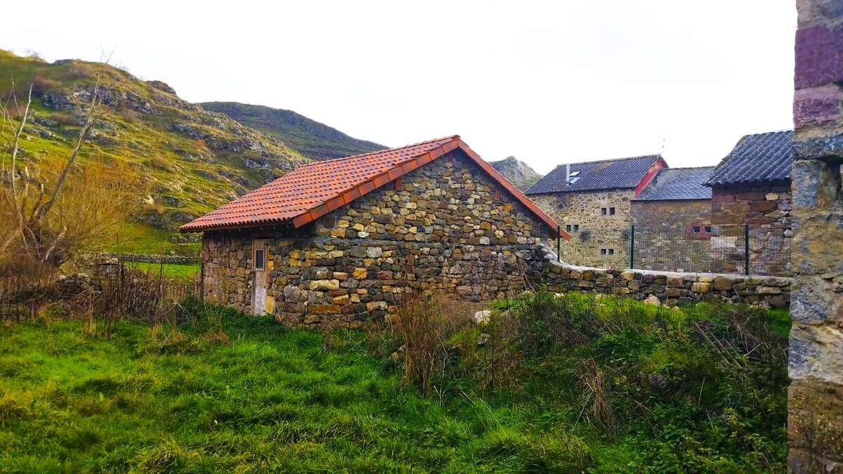 Außenansicht von Country house zum verkauf in San Emiliano