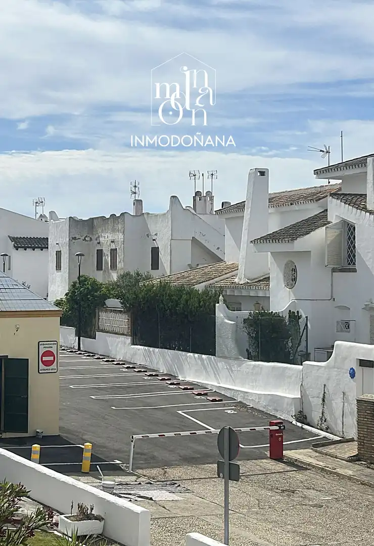 Vista exterior de Apartamento en venta en Almonte con Aire acondicionado, Terraza y Amueblado