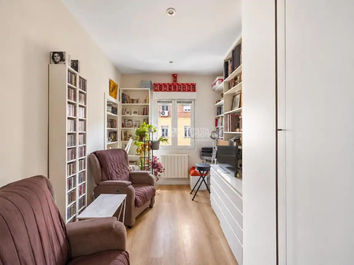 Flat for sale in Madrid  with Air Conditioner, Heating and Home automation