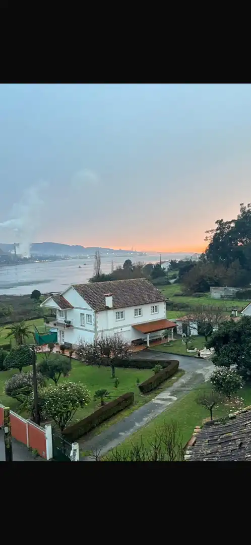 Vista exterior de Ático en venta en Poio con Parquet, Trastero y Balcón