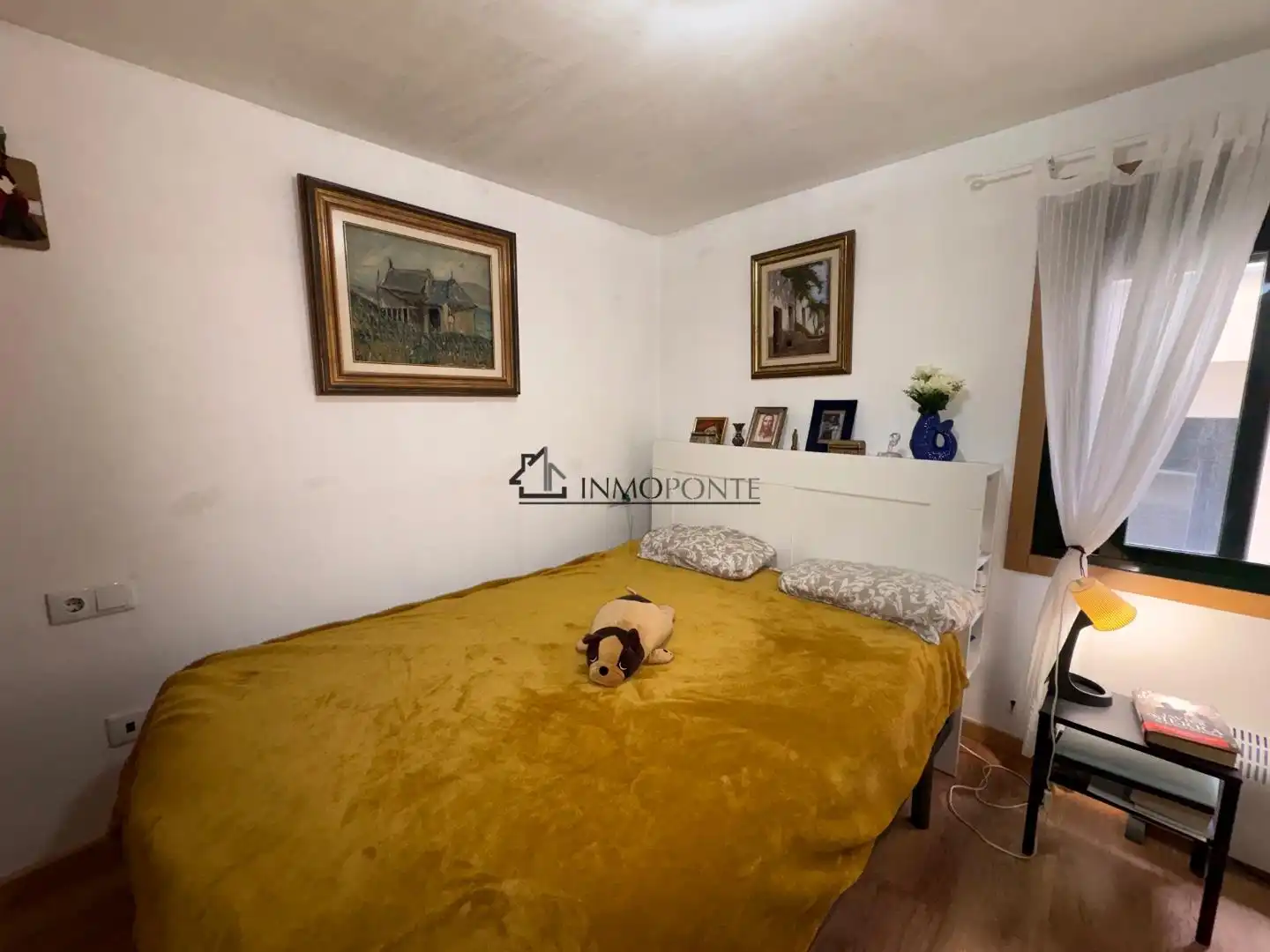 Dormitori de Casa adosada en venda en Marín amb Terrassa