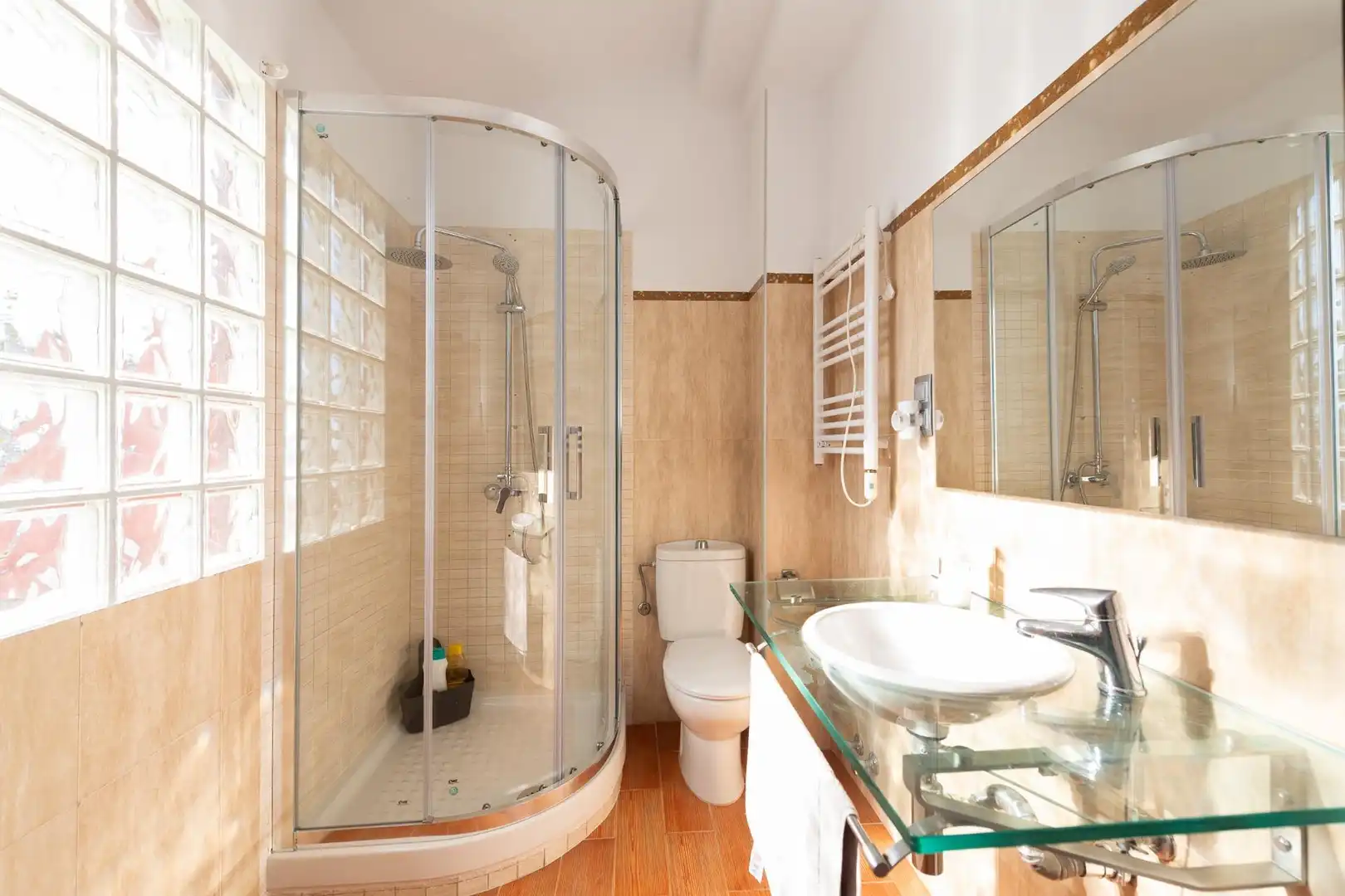 Bathroom of Detached homes for sale in Málaga  with Air Conditioner, Terrace and Community pool