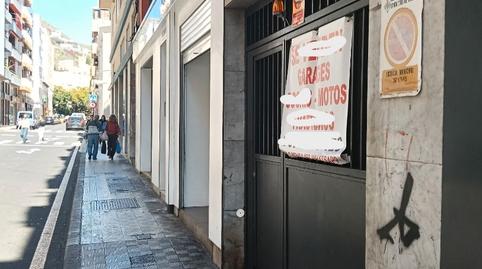 Foto 2 de Garatge de lloguer a Calle de Benavides, 25, Duggi - Rambla - Los Hoteles,  Santa Cruz de Tenerife Capital