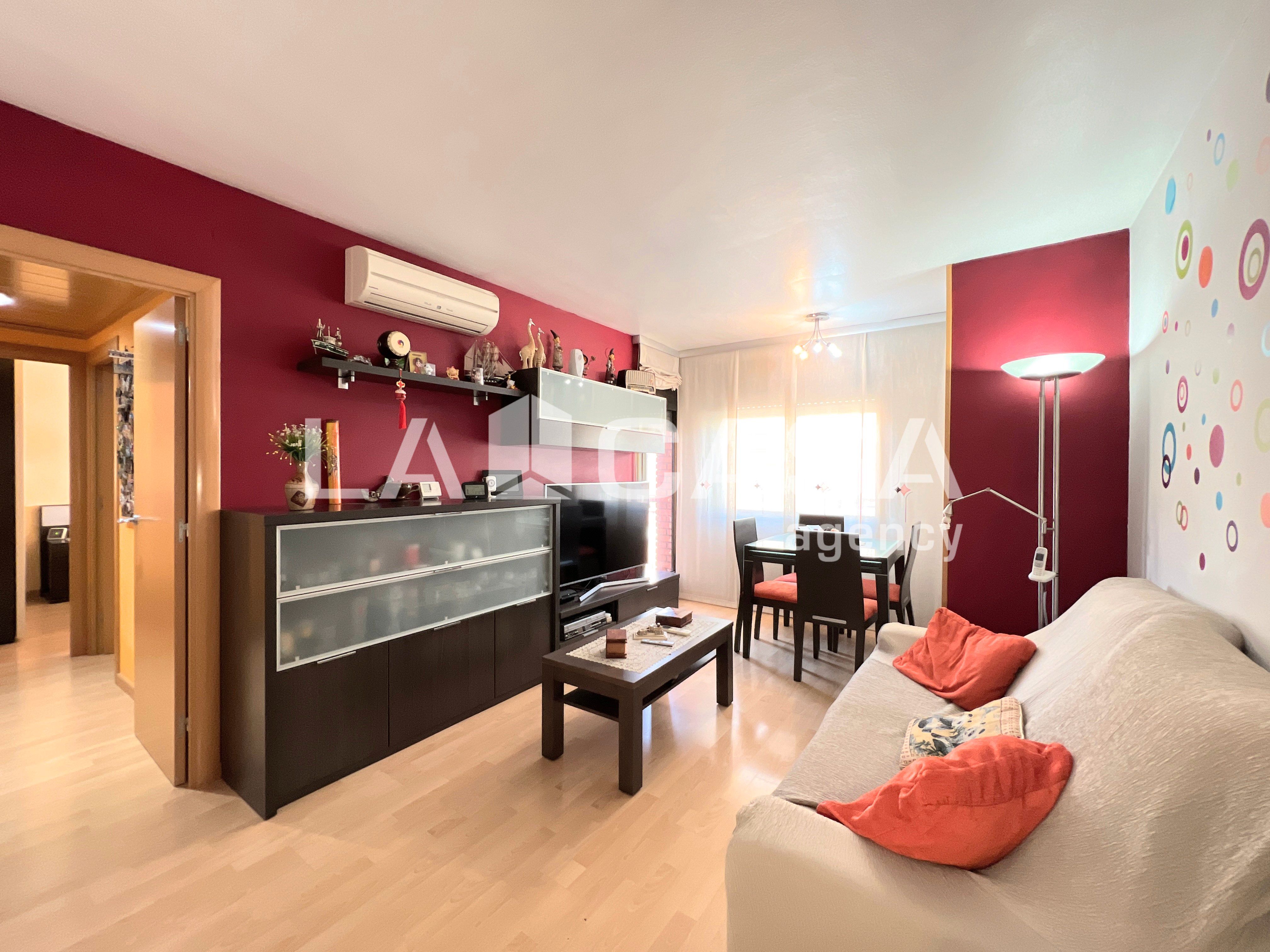 Sala de estar de Piso en venta en Badalona con Calefacción y Balcón