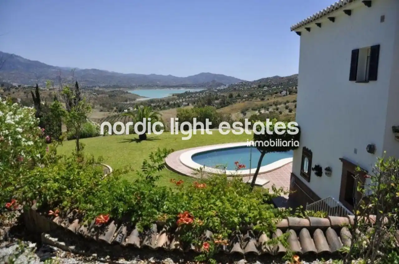 Exterior view of Houses for sale in Viñuela  with Terrace, Swimming Pool and Furnished