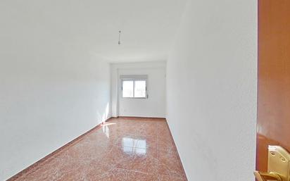 Bedroom of Flat to rent in  Zaragoza Capital  with Oven and Pets allowed
