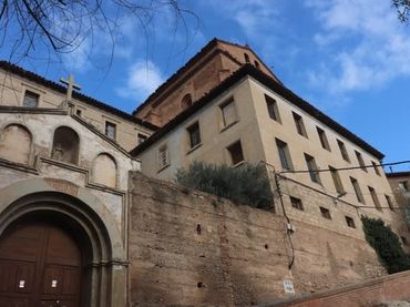 Casa amb balcó en venda a Calle San Niñer 10