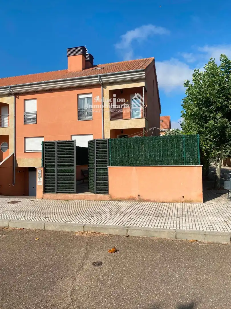 Adosado con terraza en venta en GREEN, imagen 2