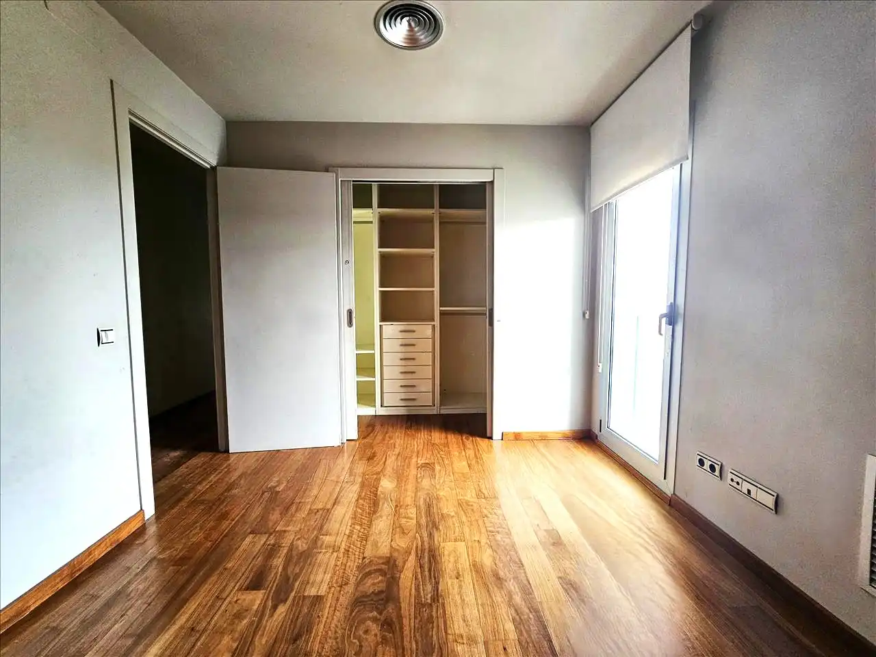 Habitación de Casa o chalet en venta en Barcelona con Jardín privado, Terraza y Balcón