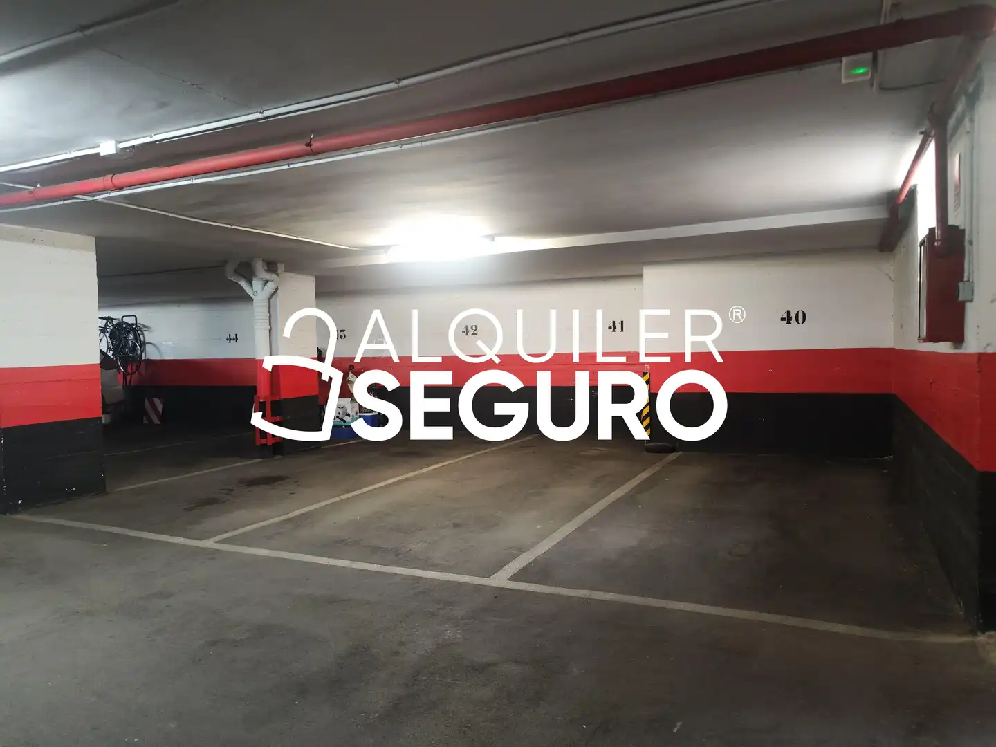 Parking of Flat for rent in Madrid  with Heating, Terrace and Swimming Pool