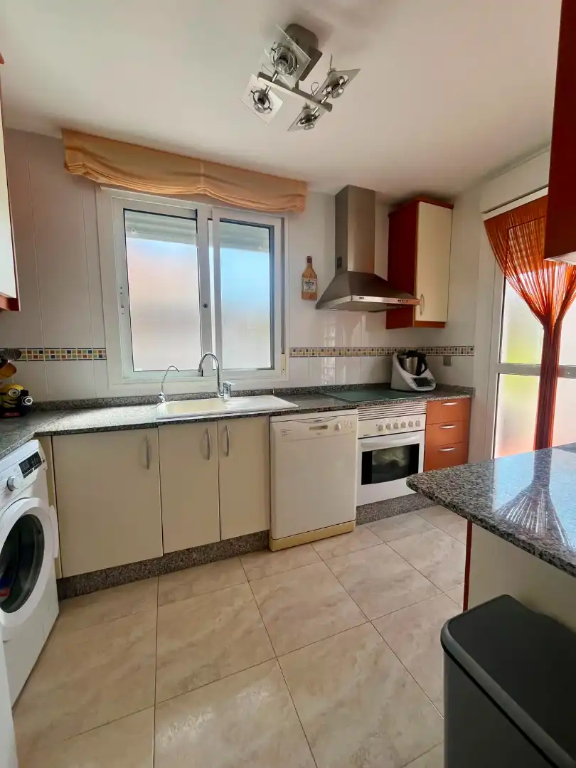 House with pool for sale in Avenida Cañada Julián, imagen 5