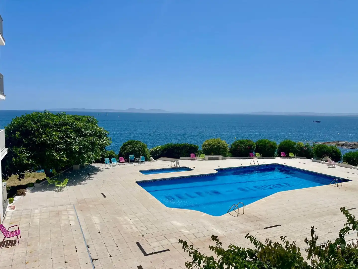 Piscina de Piso en venta en Roses con Terraza, Amueblado y Piscina comunitaria