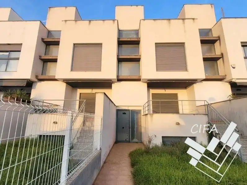 Exterior view of Detached homes for sale in Vinaròs  with Private garden and Community pool