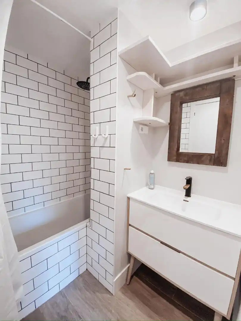 Bany de Apartament de lloguer en Madrid amb Aire condicionat, Calefacció i Forn