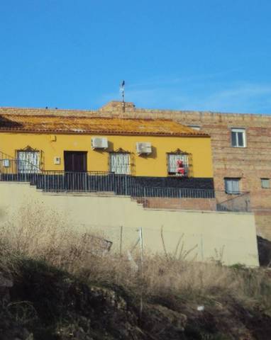Casa-chalet en Venta en C/ Rodrigo de Triana en Aznalcóllar