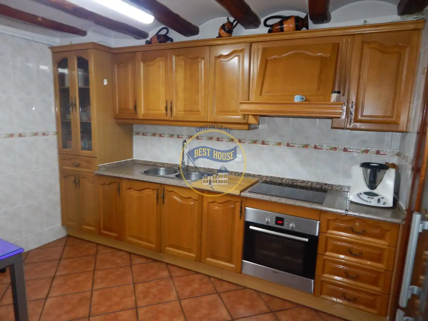 Casa amb terrassa en venda a Sant Josep - Zona Hospital, imagen 3