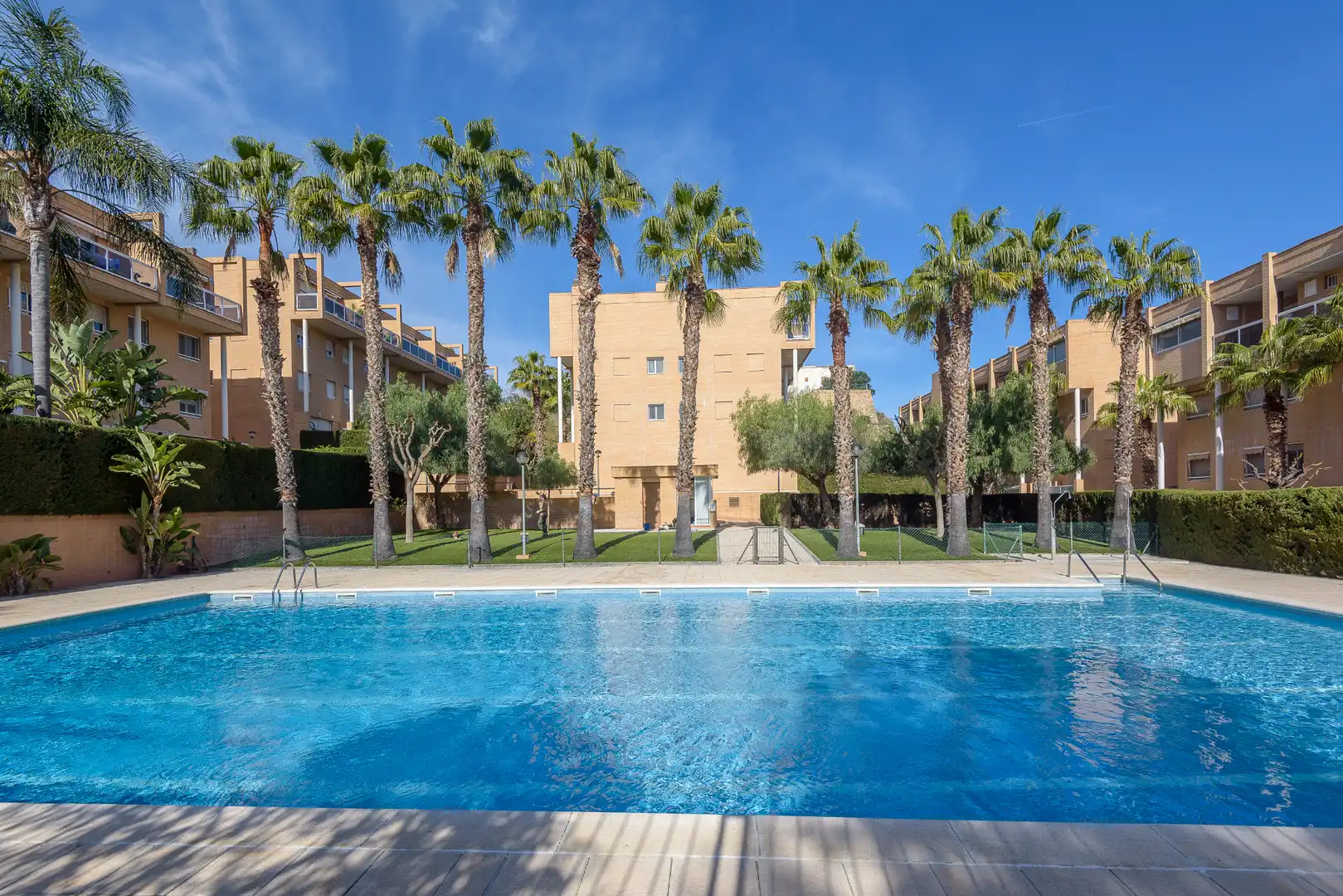 Piscina de Dúplex en venda en Tarragona amb Aire condicionat, Calefacció i Jardí privat