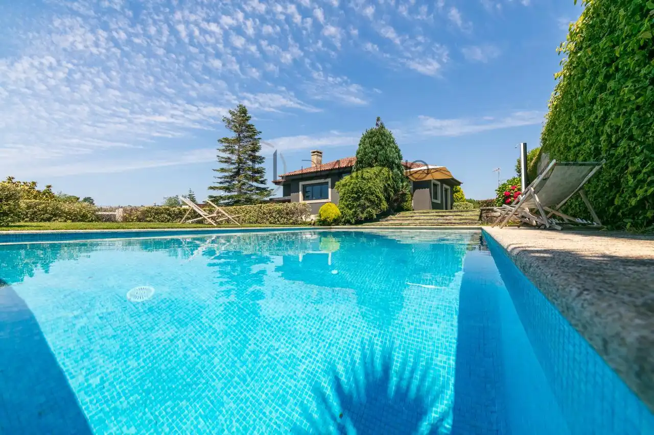 Villa avec piscine à vendre à Nigrán centro