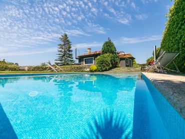 Villa con piscina in vendita a Nigrán centro