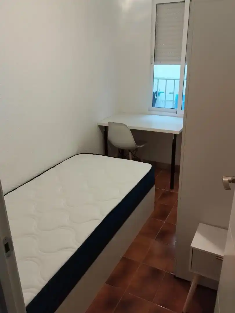 Habitación de Piso para compartir en Elche / Elx con Amueblado, Horno y Lavadora