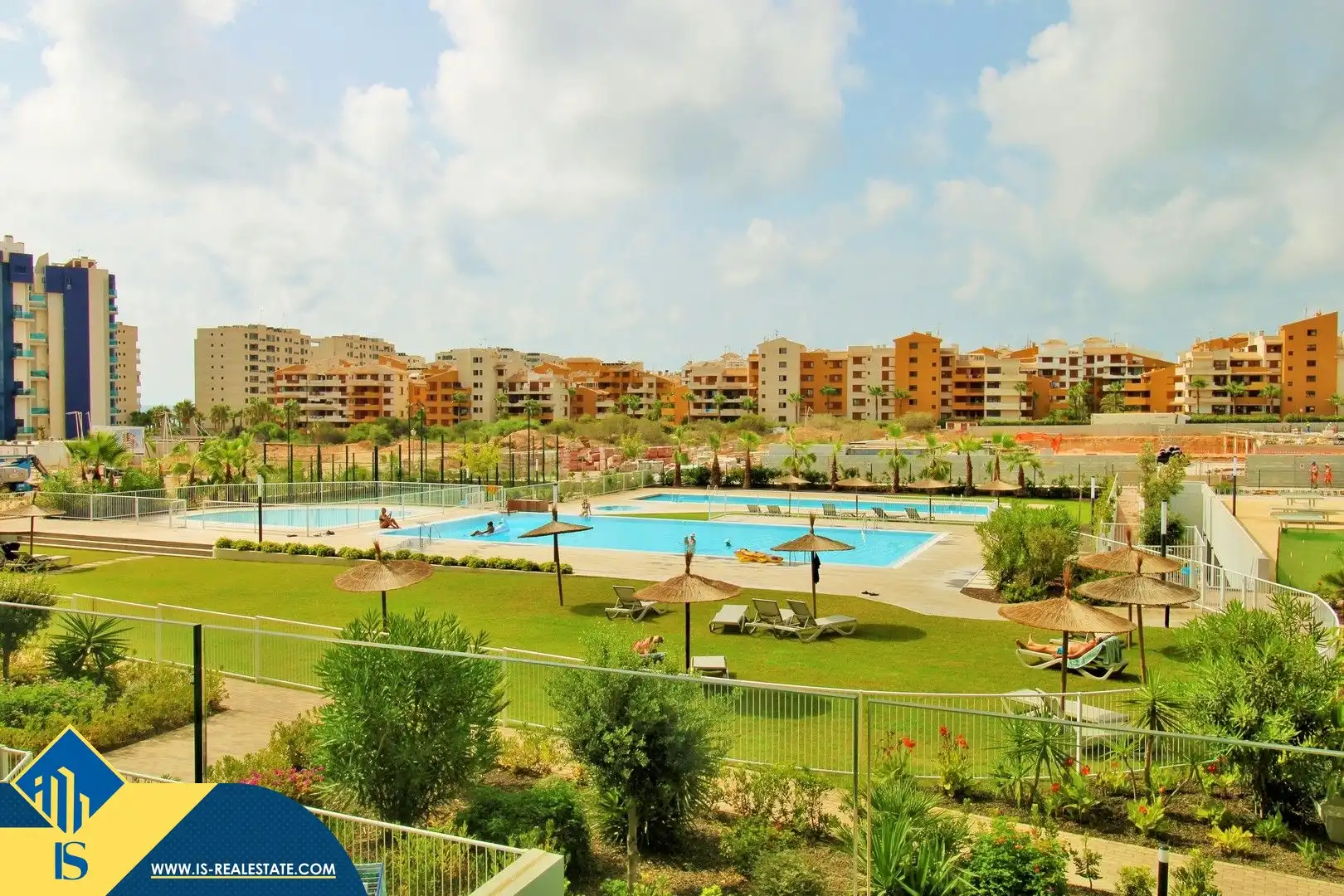 Swimming pool of Flat for sale in Orihuela  with Terrace, Furnished and Oven