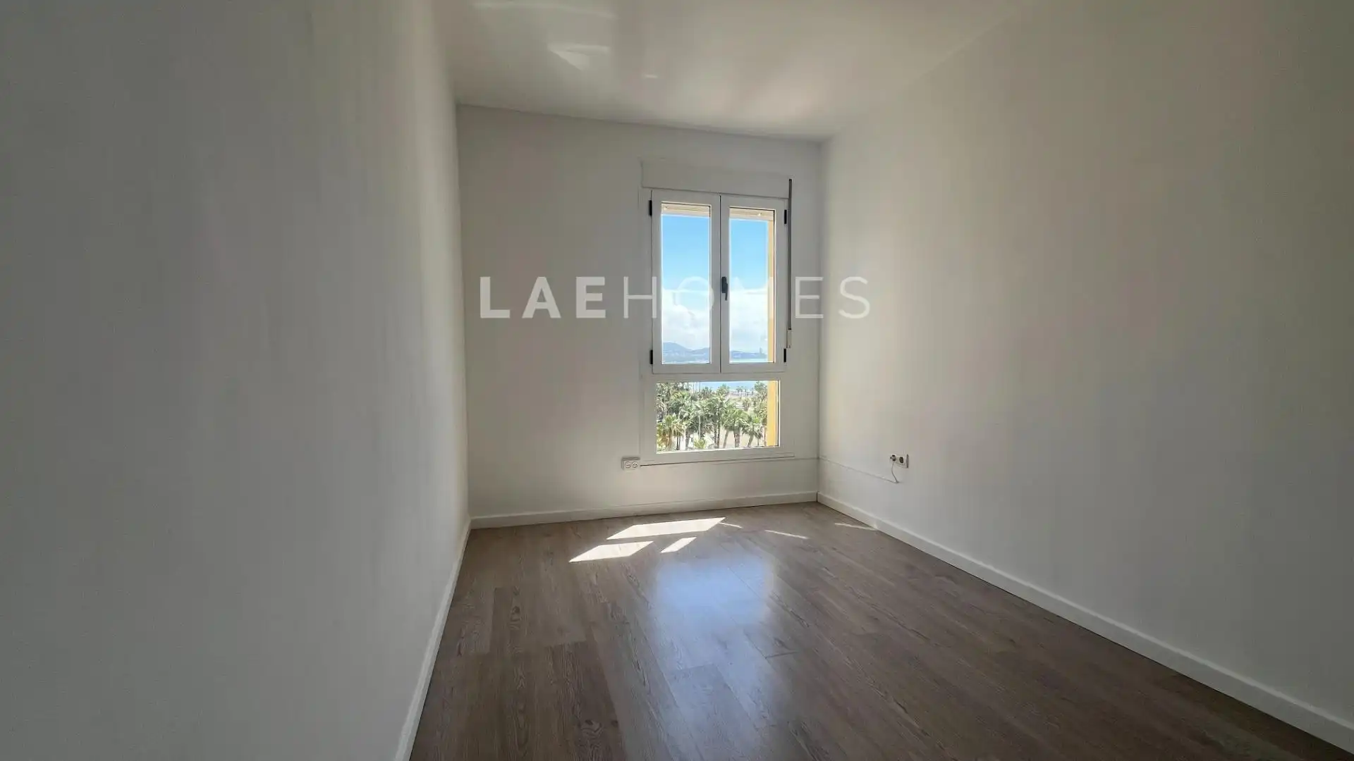 Schlafzimmer von Dachboden zur Miete in Málaga mit Parkett