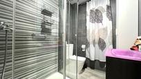 Bathroom of Flat for sale in Parla  with Air Conditioner