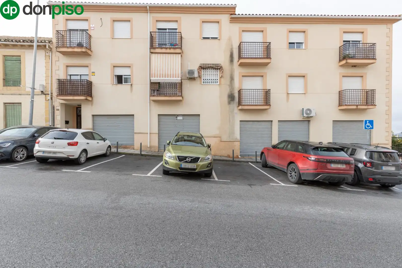 Parkplatz von Wohnung zum Verkauf in Güevéjar mit Balkon