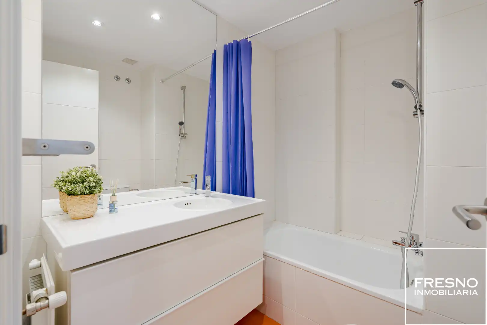 Bathroom of Detached homes for sale in Cobeña, Madrid