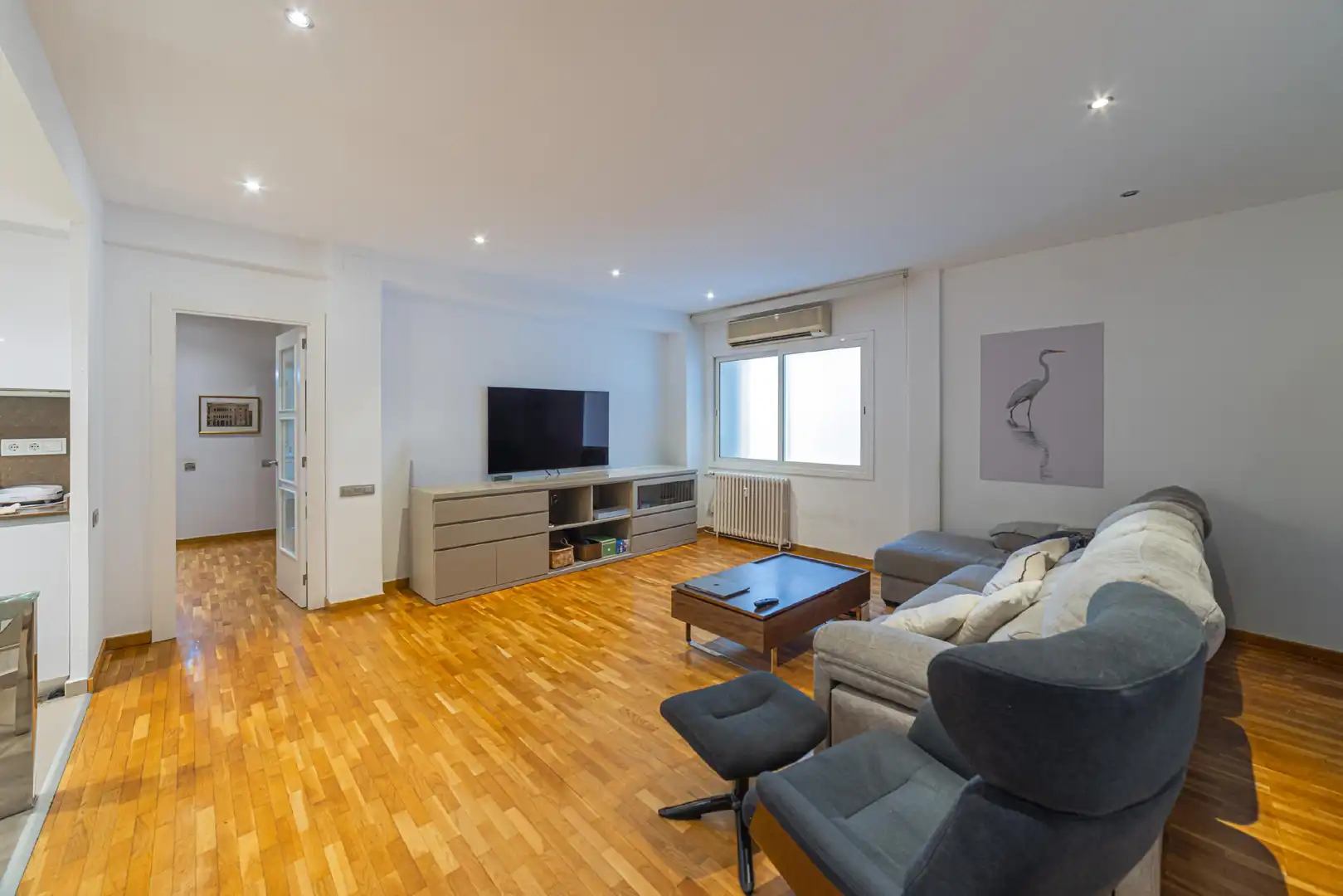 Piso con ascensor en venta en Les Corts