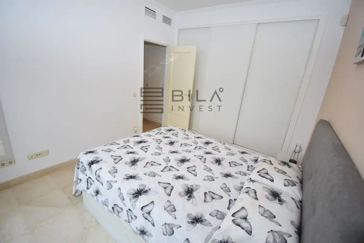 Schlafzimmer von Dachboden zum Verkauf in Mijas mit Klimaanlage, Terrasse und Abstellraum