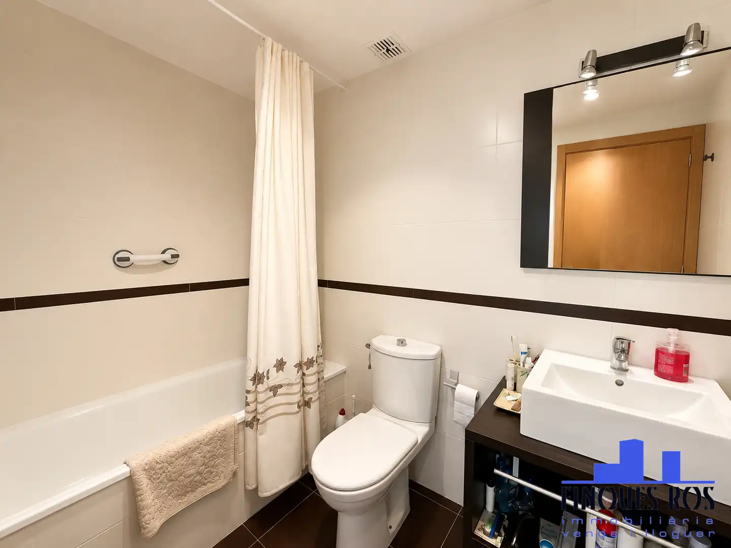 Badezimmer von Wohnungen zum Verkauf in Vinaròs mit Klimaanlage, Heizung und Terrasse
