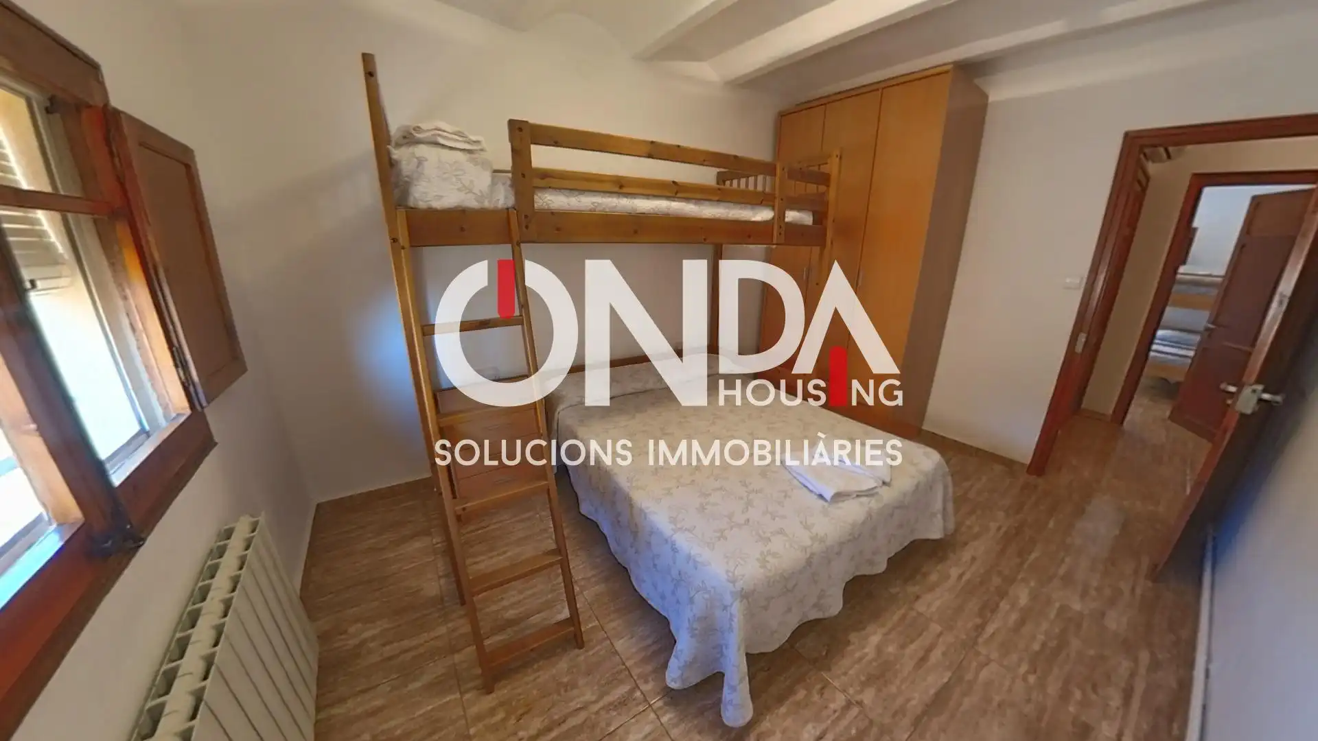 Dormitori de Finca rústica en venda en Isona i Conca Dellà amb Aire condicionat, Calefacció i Terrassa