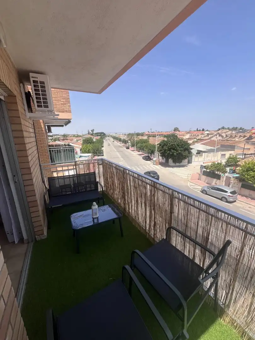 Apartamento con ascensor en alquiler en Santiago de la Ribera