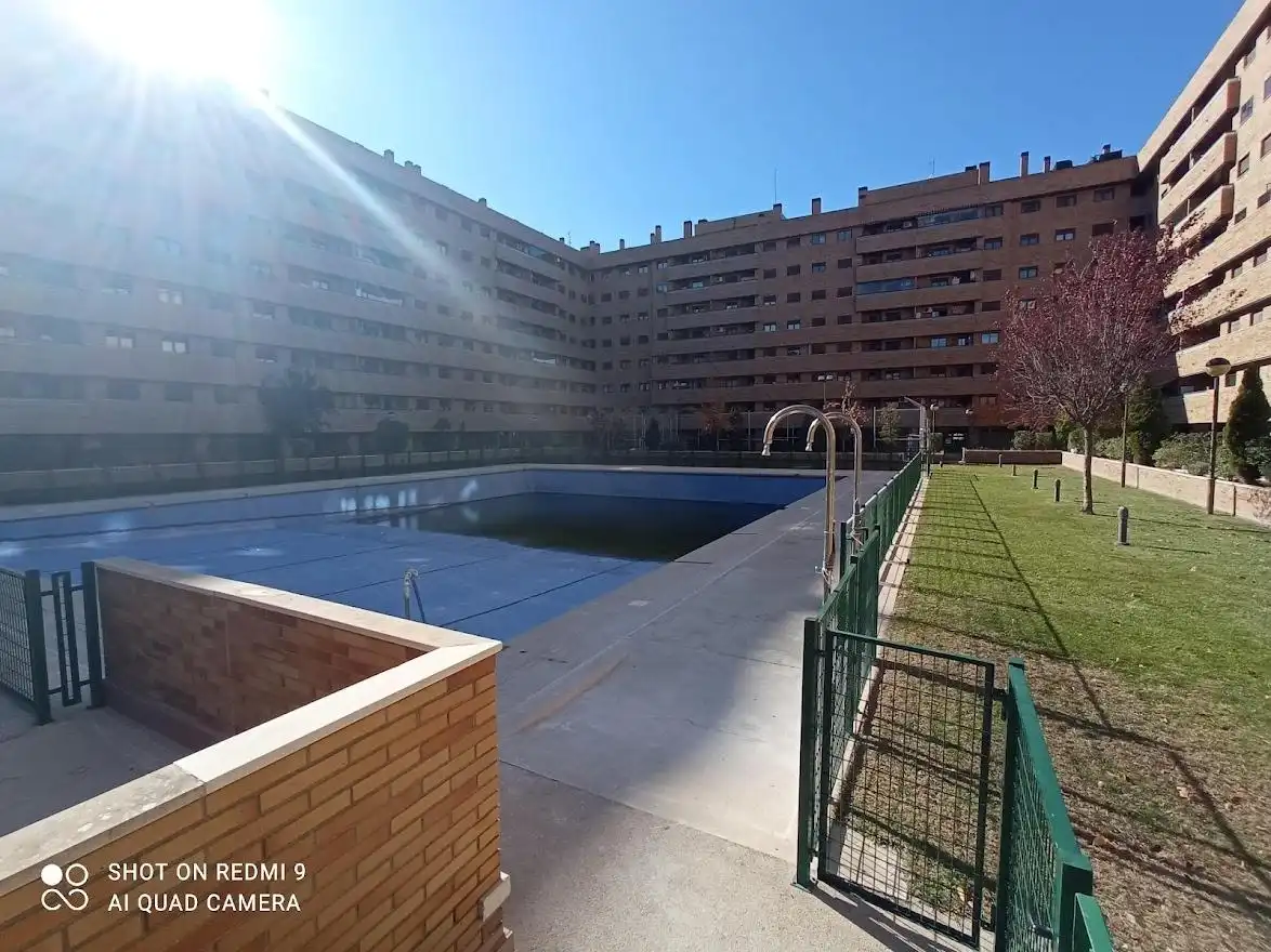 Piscina de Pis en venda en Seseña amb Calefacció, Traster i Piscina comunitària