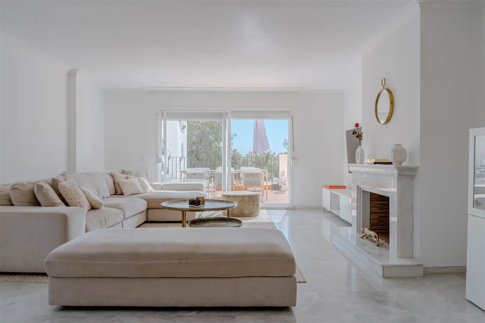 Sala d'estar de Apartament en venda en Estepona