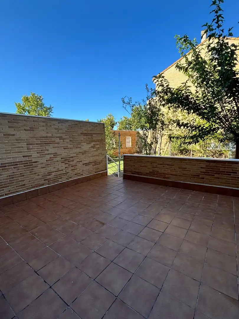 Terrassa de Casa o xalet en venda en Cáceres amb Aire condicionat, Calefacció i Jardí privat