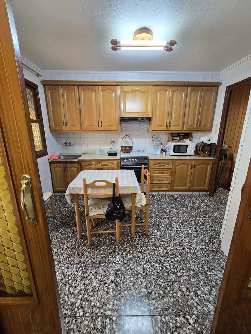 Kitchen of Flat for sale in Elche / Elx  with Air Conditioner and Balcony