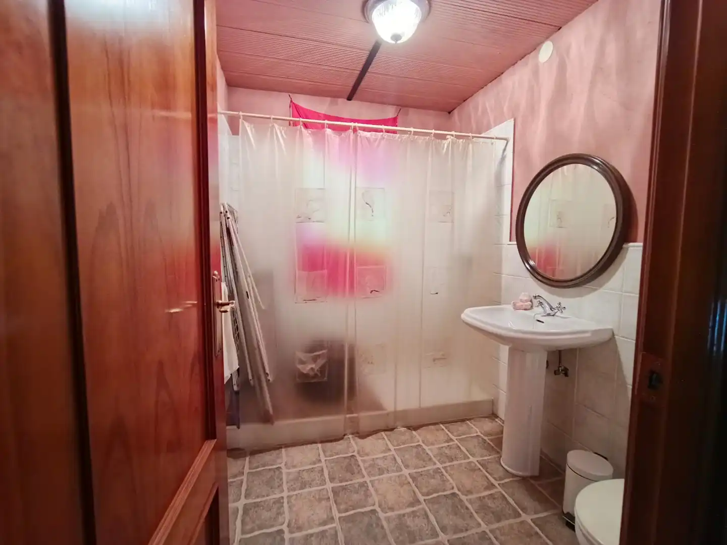 Bathroom of Houses for sale in Esparragalejo, Badajoz