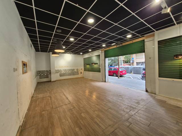Local comercial en Alquiler en Carrer dels Enamorats, 147 en El Camp de l'Arpa del Clot