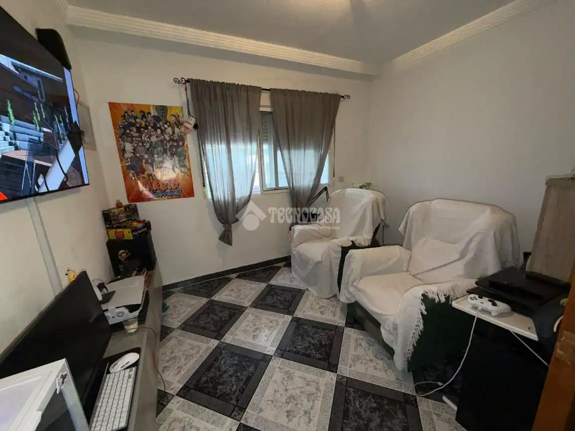 Habitación de Casa adosada en venta en Sevilla