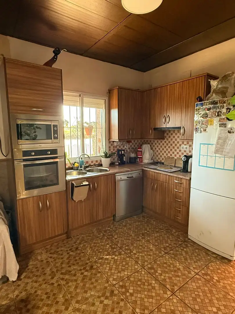 Cocina de Finca rústica en venta en Arroyo de San Serván con Aire acondicionado, Jardín privado y Trastero