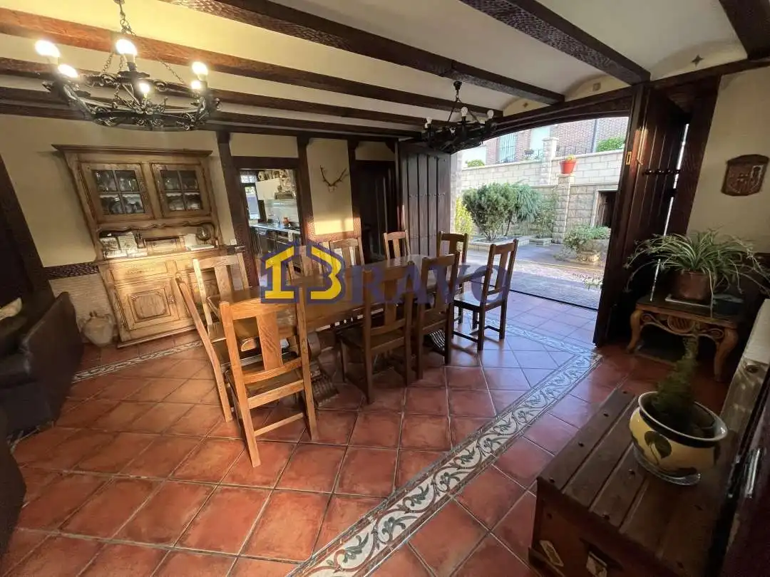 Comedor de Casa o chalet en venta en Valle de Mena con Calefacción, Jardín privado y Terraza