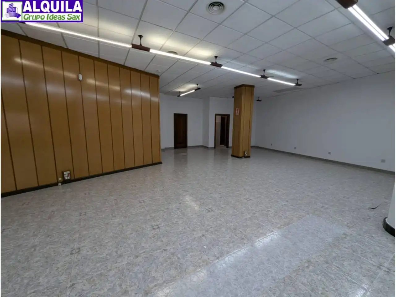 Business premises for sale in Calle Médico Cortés, imagen 3