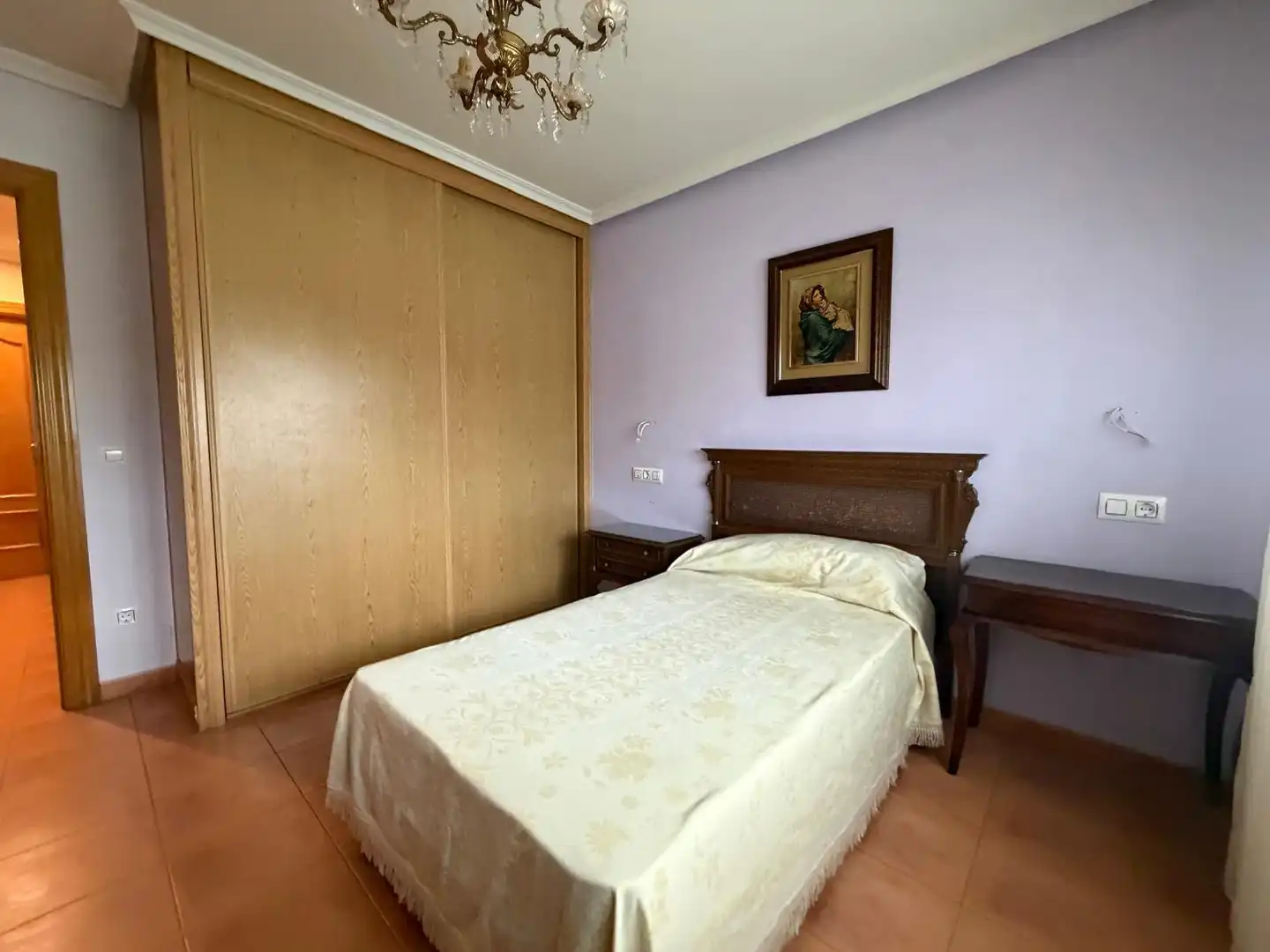 Dormitori de Casa adosada en venda en Palazuelos de Eresma amb Calefacció, Terrassa i Alarma