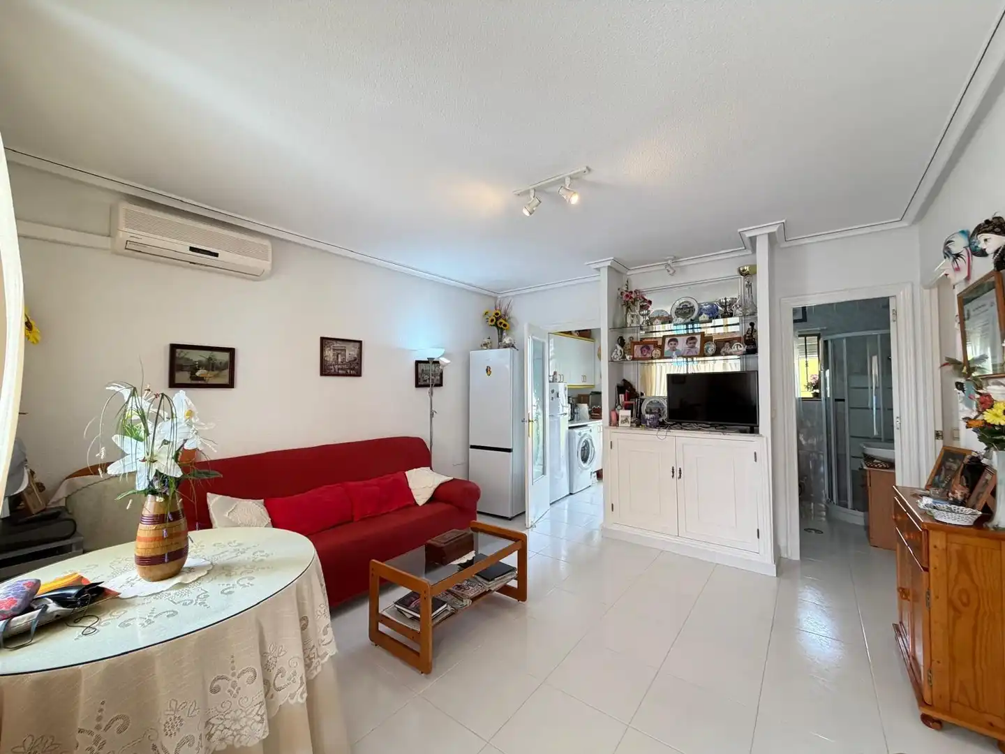 Sala d'estar de Casa o xalet en venda en Torrevieja amb Aire condicionat, Calefacció i Traster