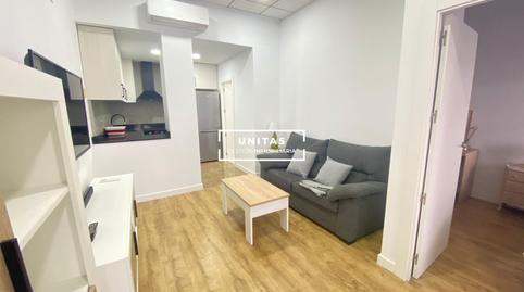 Foto 2 de Piso de alquiler en  Diaz Moreu, San Antón, Alicante / Alacant