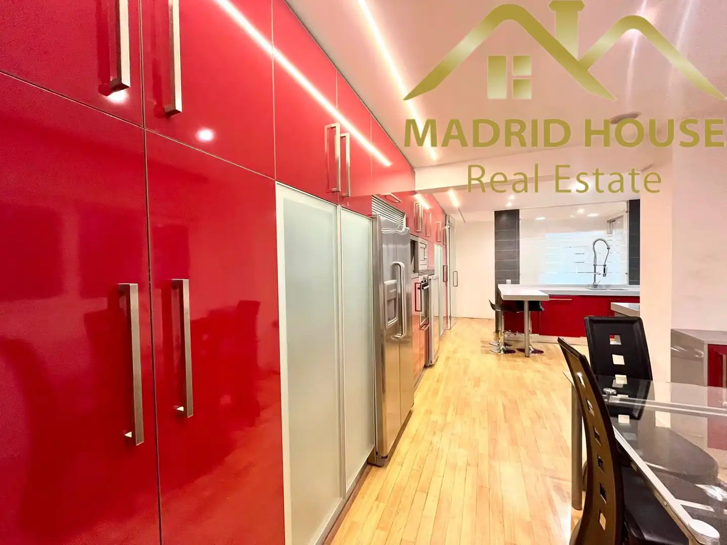Wohnung zum Verkauf in Madrid mit Klimaanlage, Heizung und Möbliert