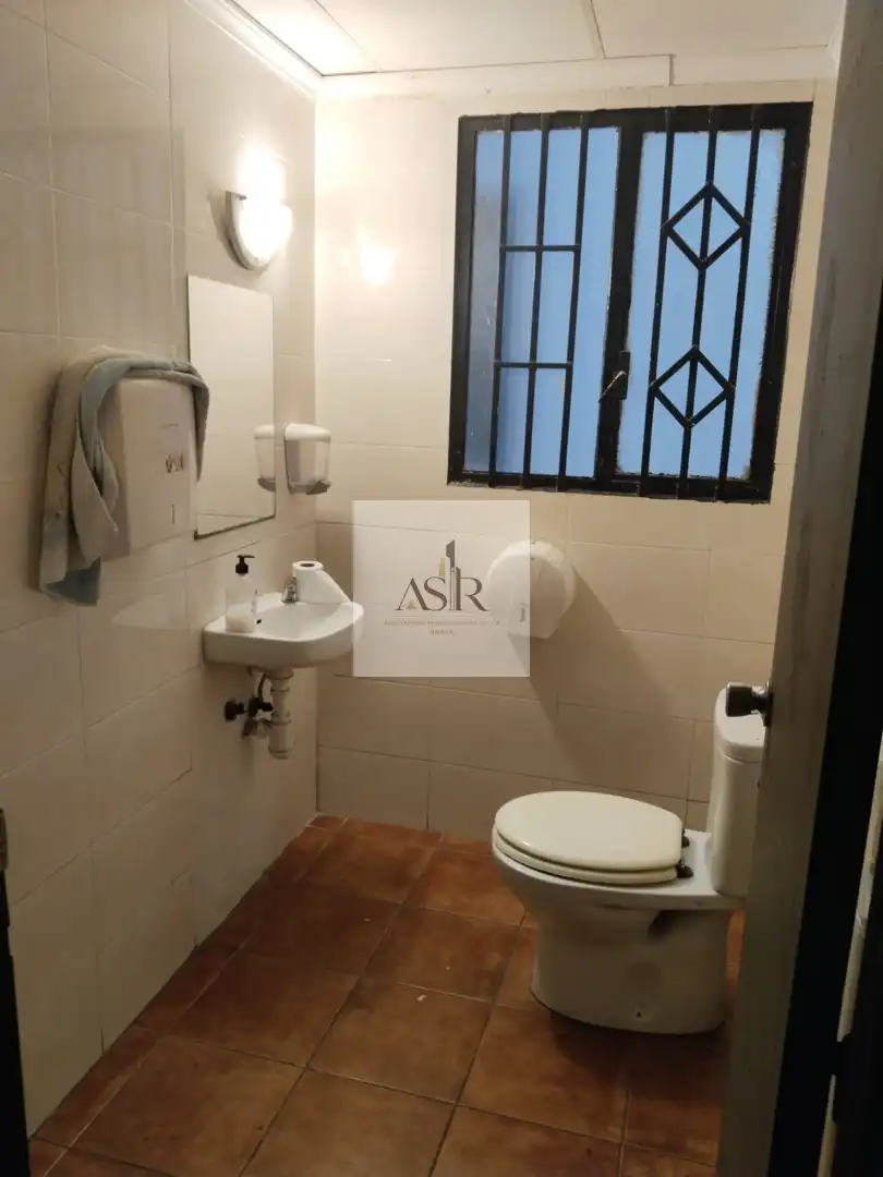Baño de Local en venta en Alzira