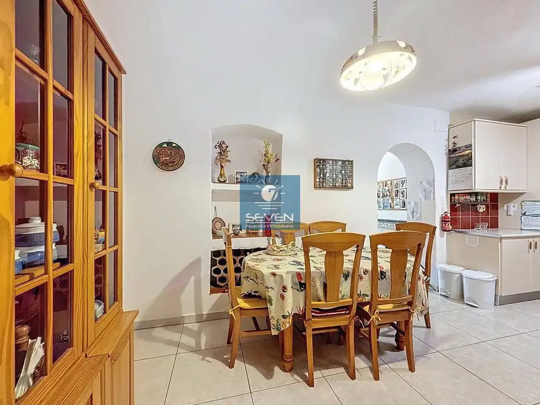 Comedor de Finca rústica en venta en Almuñécar con Aire acondicionado, Jardín privado y Terraza